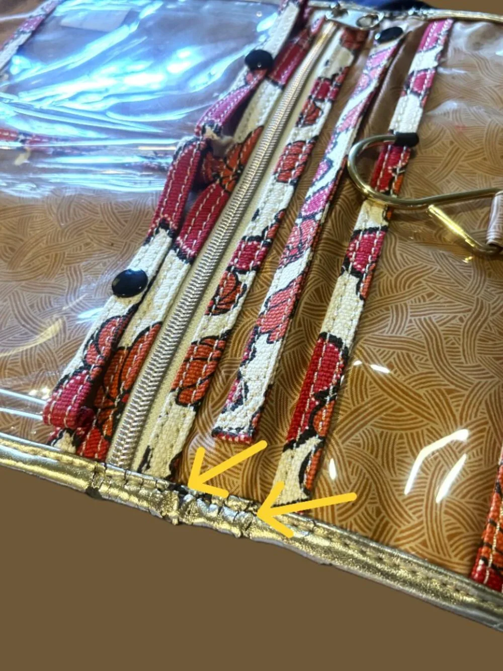 Sakroots Jewelry Accessory Hanger bag Red Cord & Wooden beads NWT